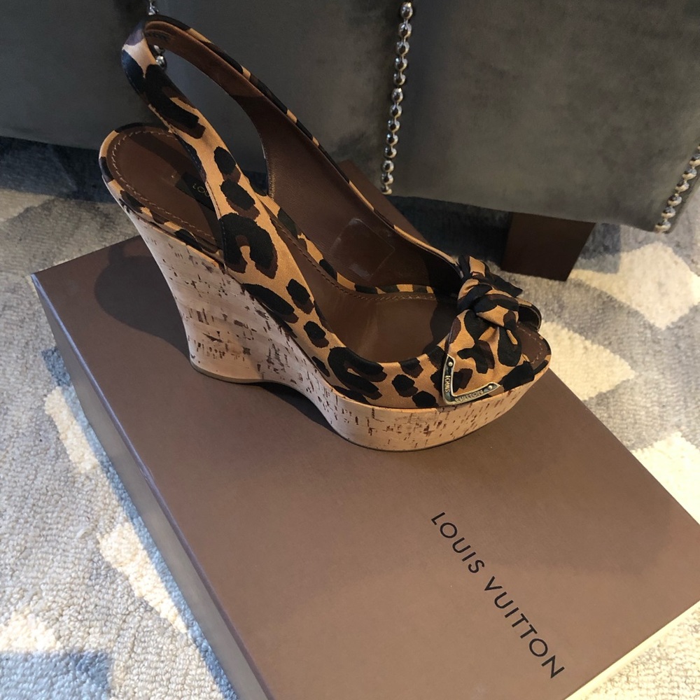 Louis Vuitton sling back wedges size 38
